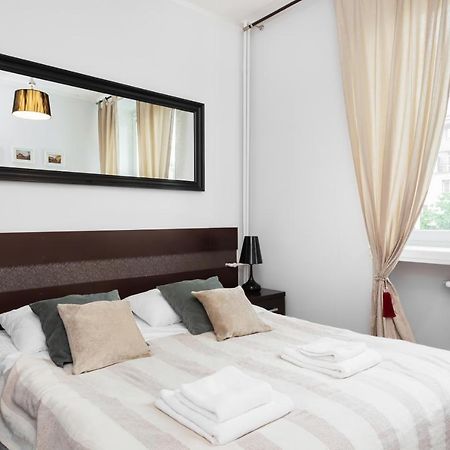 Stars Apartaments City Center By Noclegi Renters Varşovia Exterior foto