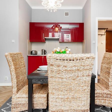 Stars Apartaments City Center By Noclegi Renters Varşovia Exterior foto