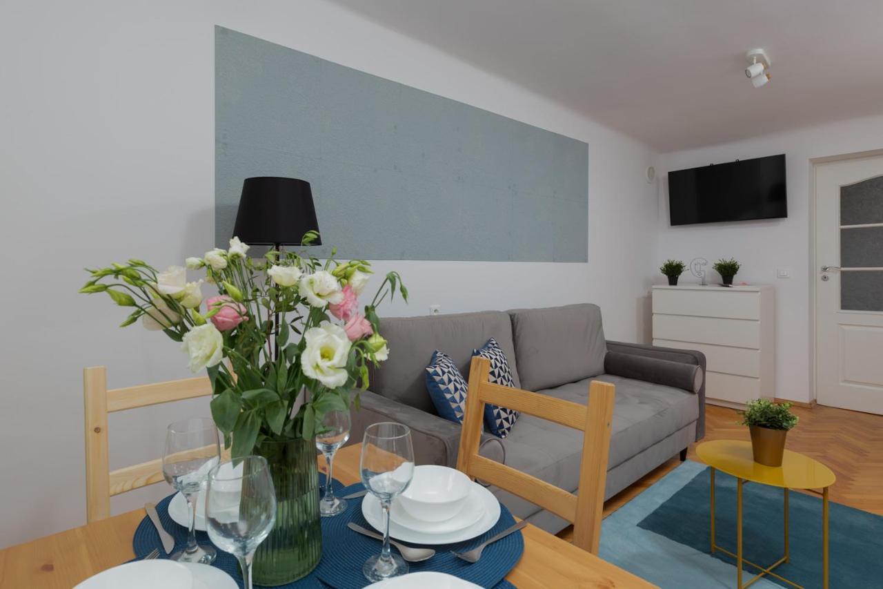 Stars Apartaments City Center By Noclegi Renters Varşovia Exterior foto
