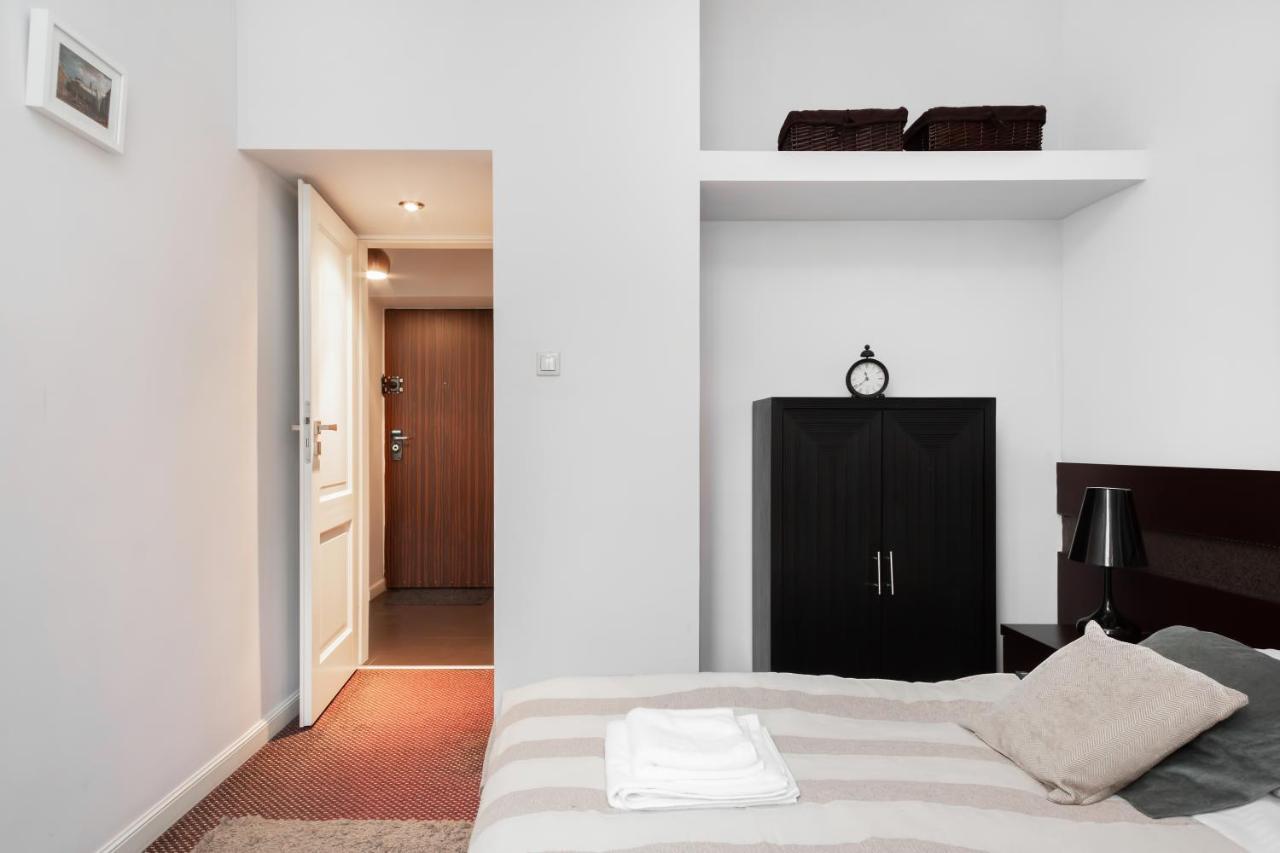 Stars Apartaments City Center By Noclegi Renters Varşovia Exterior foto