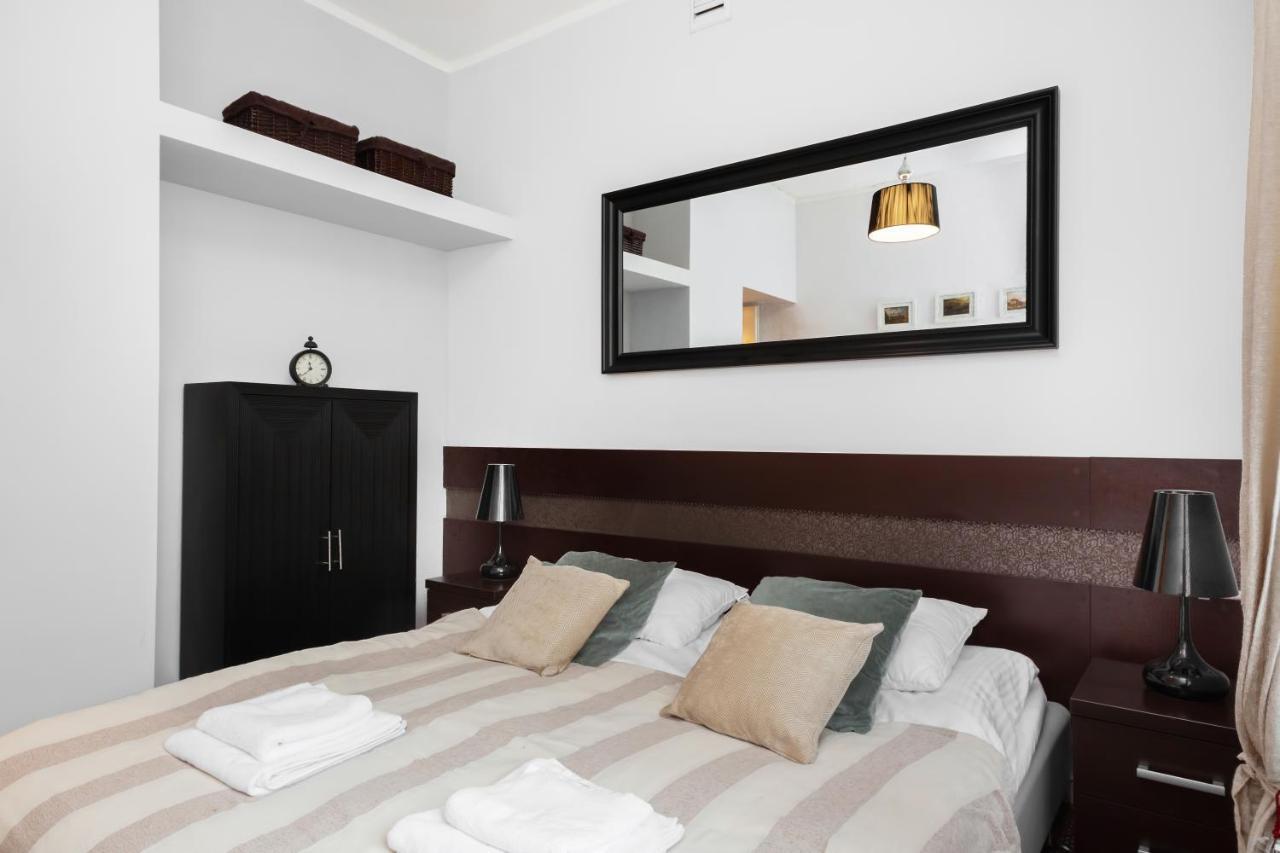 Stars Apartaments City Center By Noclegi Renters Varşovia Exterior foto