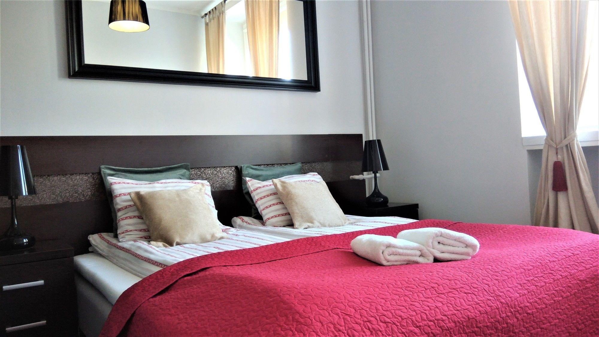 Stars Apartaments City Center By Noclegi Renters Varşovia Exterior foto